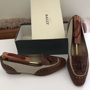 Bally Two-Tone Brown and Cream Tassel Loafers